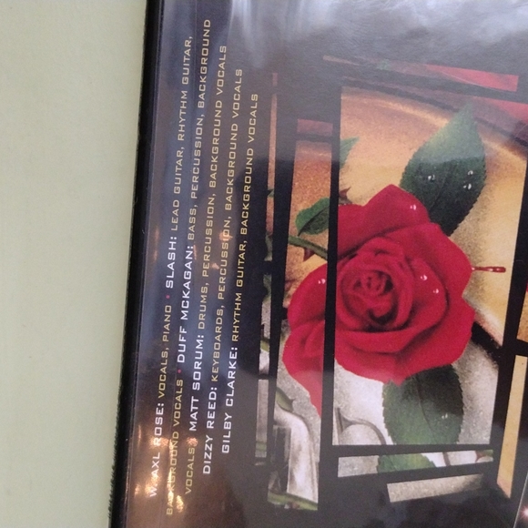 Guns N Roses Use Your Illusion World Tour - 1992 in Tokyo DVD - Picture 5 of 7